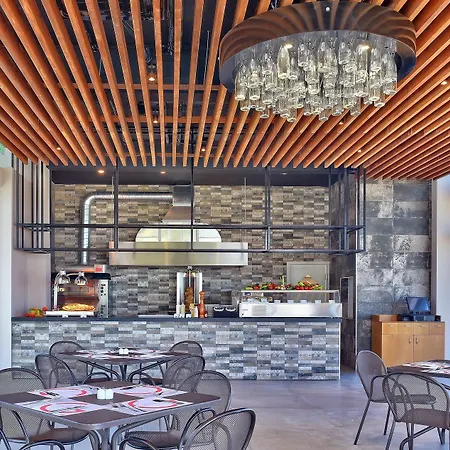 Grifid Encanto מלון 4*