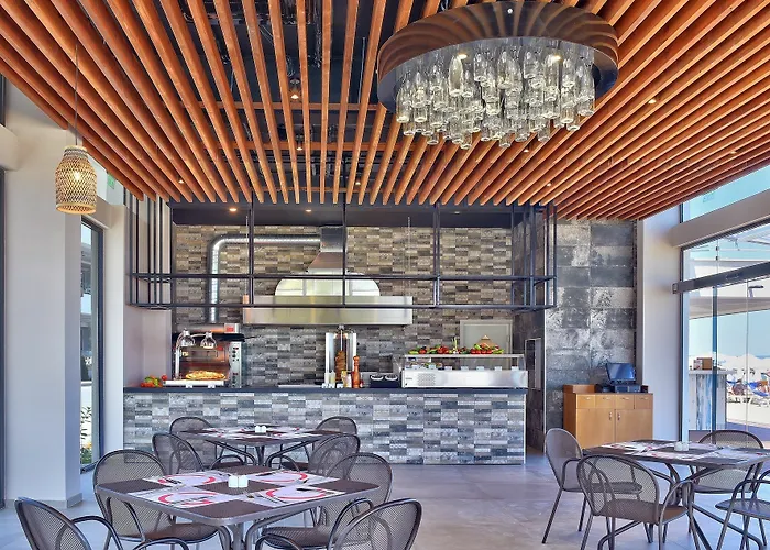 Grifid Encanto Hotel 4*