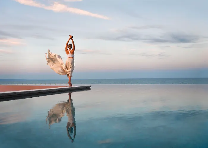 מלון Grifid Encanto 4*